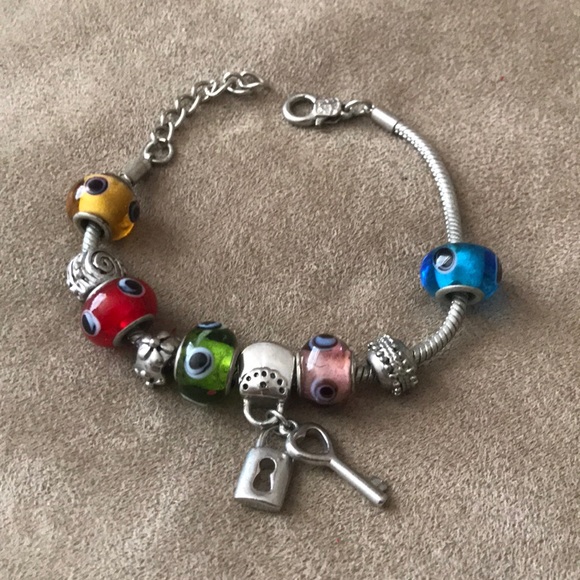 Bracelet - Picture 1 of 1